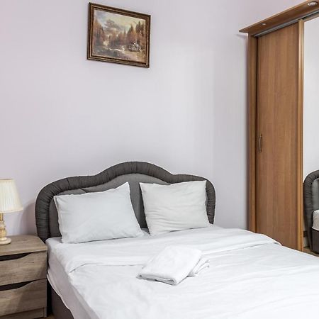 Striltsiv Apartment Lviv Buitenkant foto