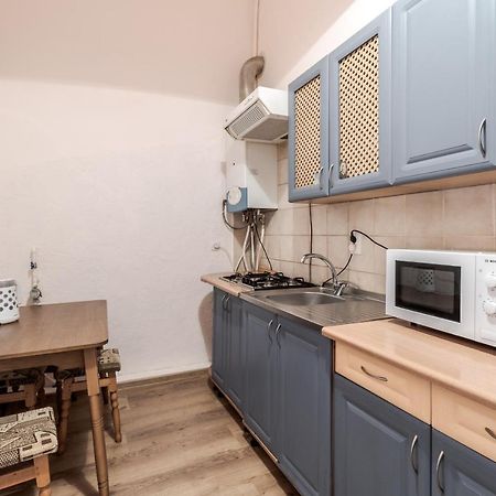 Striltsiv Apartment Lviv Buitenkant foto