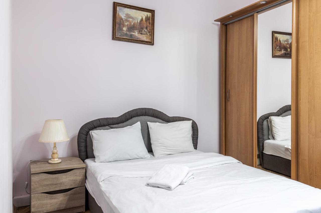 Striltsiv Apartment Lviv Buitenkant foto